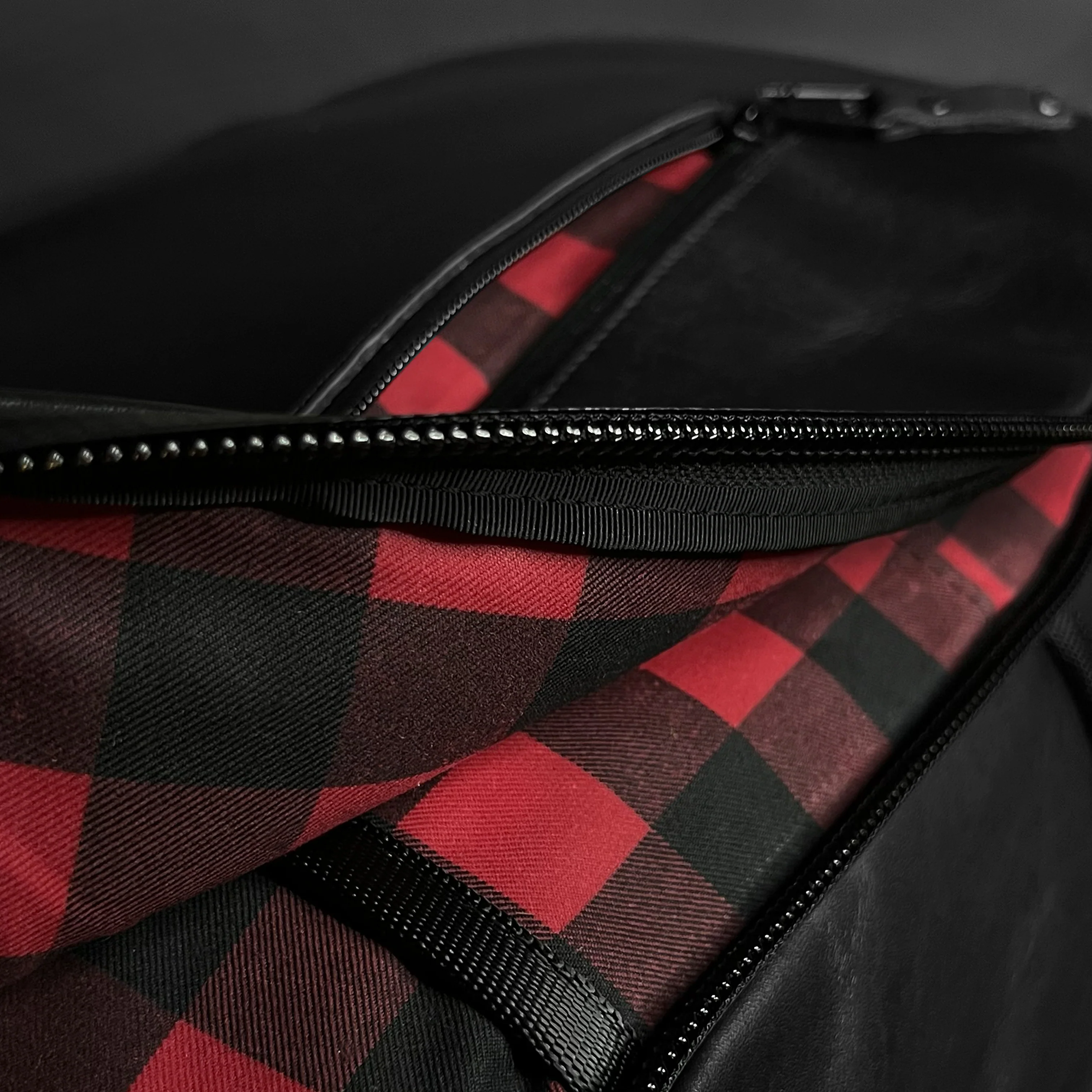Bucktown Full Horween Essex Rookery Leather Bundle x TexWax™ Buffalo Plaid Wax Canvas - Image 9