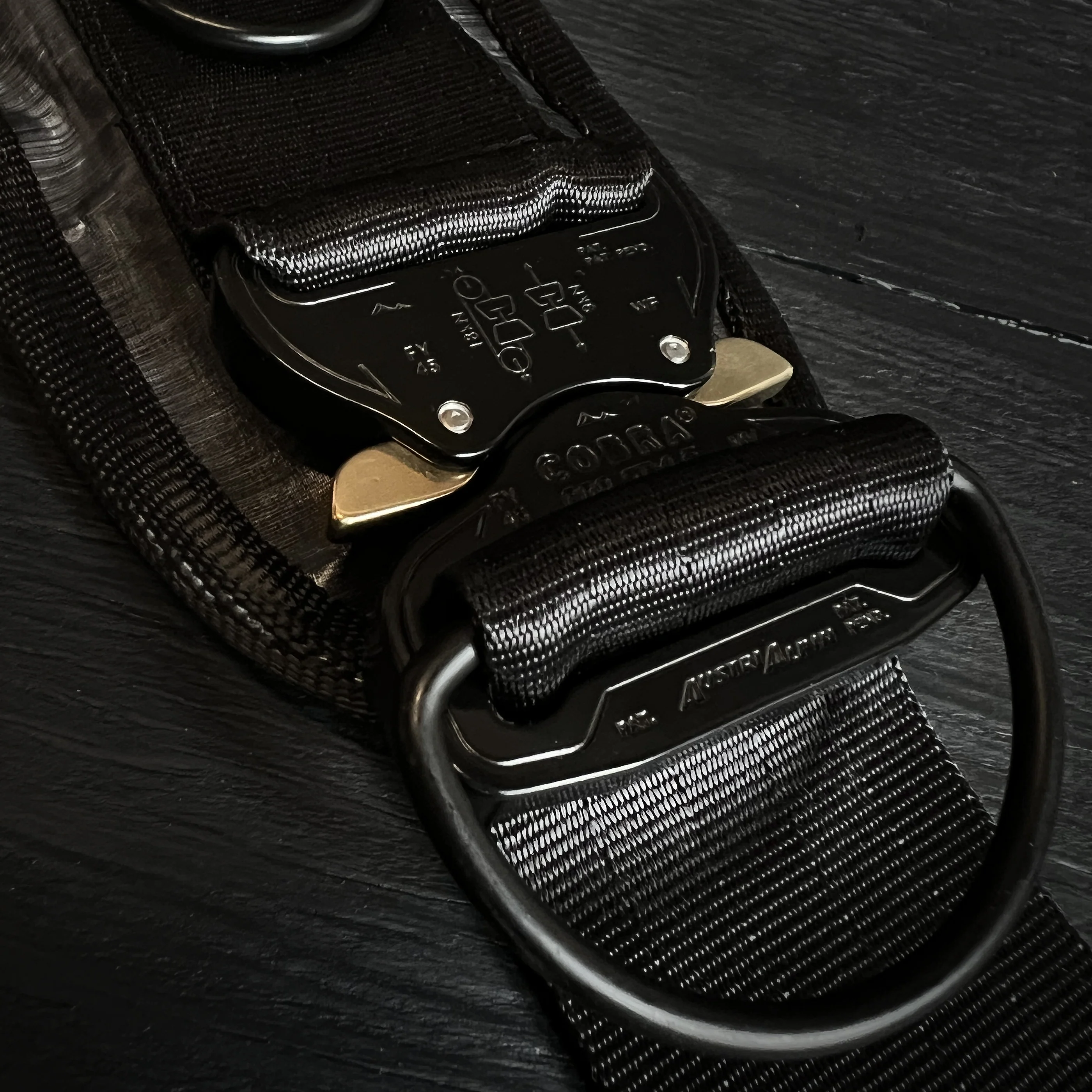 The Ultimate Crossbody Strap Black Dyneema® x Closed-Cell Foam Padding x AustriAlpin® Cobra Buckle / Ships in 4-6 Weeks - Image 4